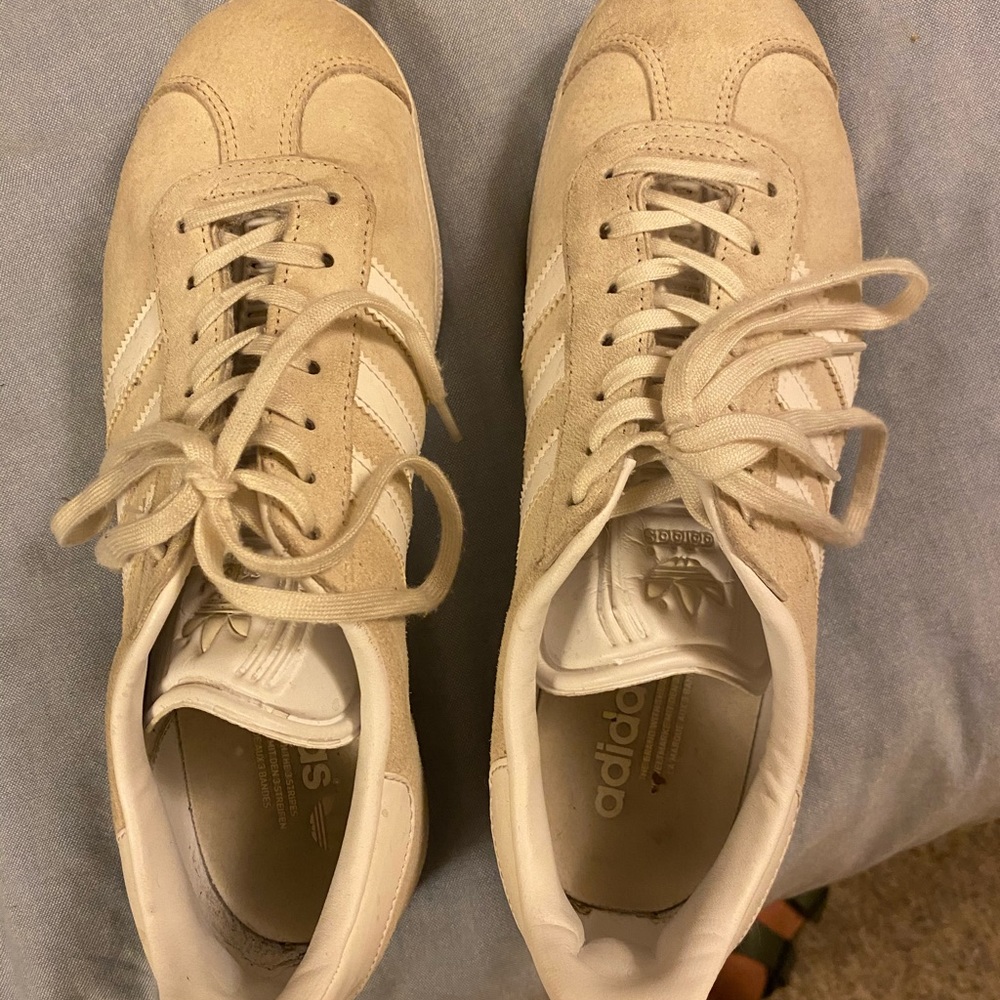 Adidas Gazelle sneakers women’s size 8.5